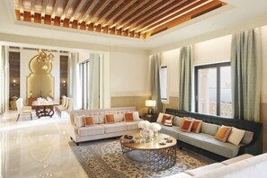 Cribs/infant beds - Jumeirah Al Qasr Dubai (Dubai)