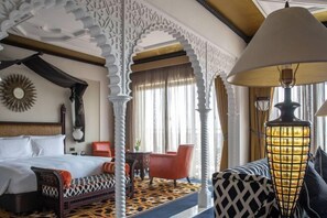 Cribs/infant beds - Jumeirah Al Qasr Dubai (Dubai)