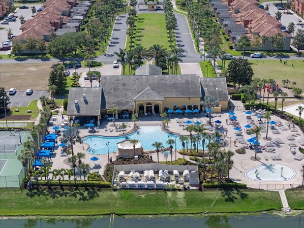 Exterior - Spacious 6BR Home | Pool | Near Disney, Universal (Kissimmee)