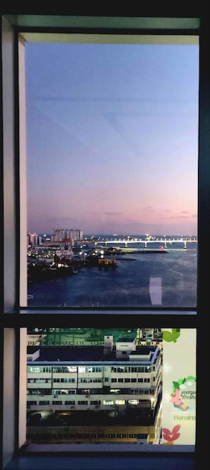 Interior - The Bayment Rasidence (Busan)