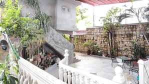 Gambar tidak terklasifikasi, 2 dari 12, tombol