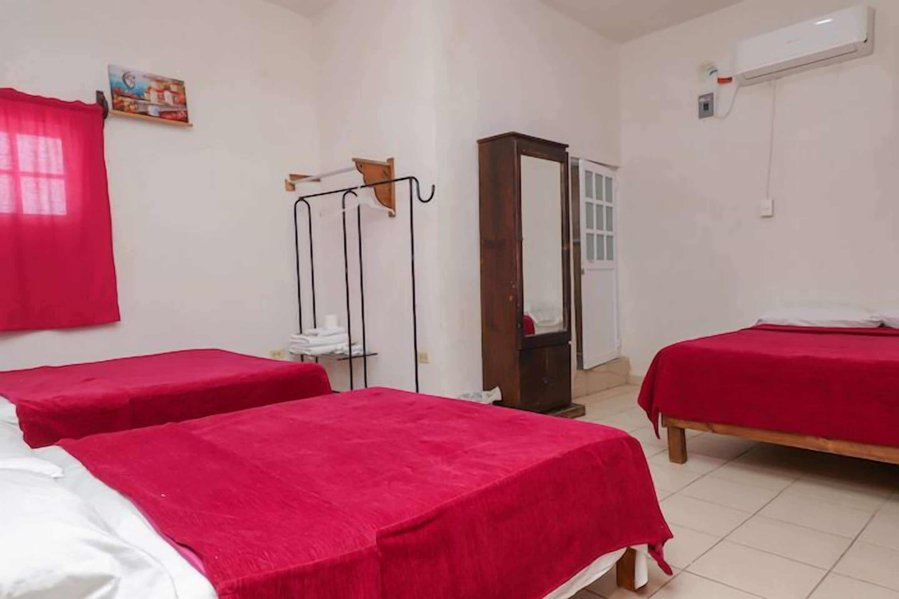 Family Room | Free WiFi