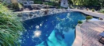 Private Barn Retreat With Pool 1BR - 1BA - Parking
