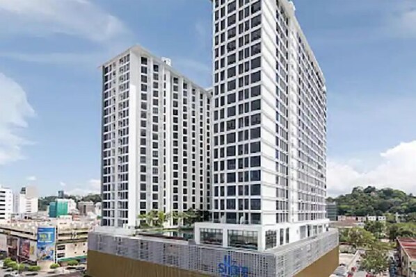 المنشأة من الخارج