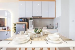 Room - Charis Seaview Suites at The Shore Kota Kinabalu (Kota Kinabalu)