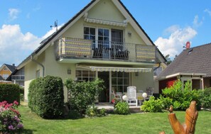 Exterior - Beach front apartment in Röbel with lake view (Röbel)