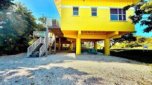 Exterior - Hidden Treasure near the 7mile (Marathon)