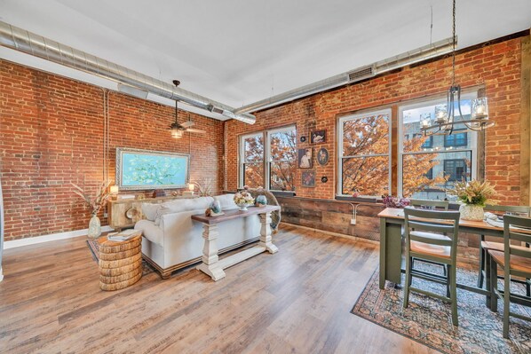 تلفزيون ذكي، كُتُب