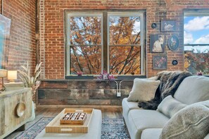 تلفزيون ذكي، كُتُب