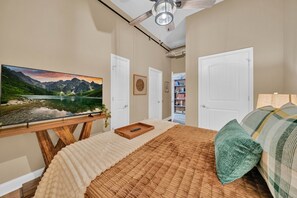 2 عدّة غرف نوم ومكواة/لوح كي وواي فاي وملاءات أسرّة