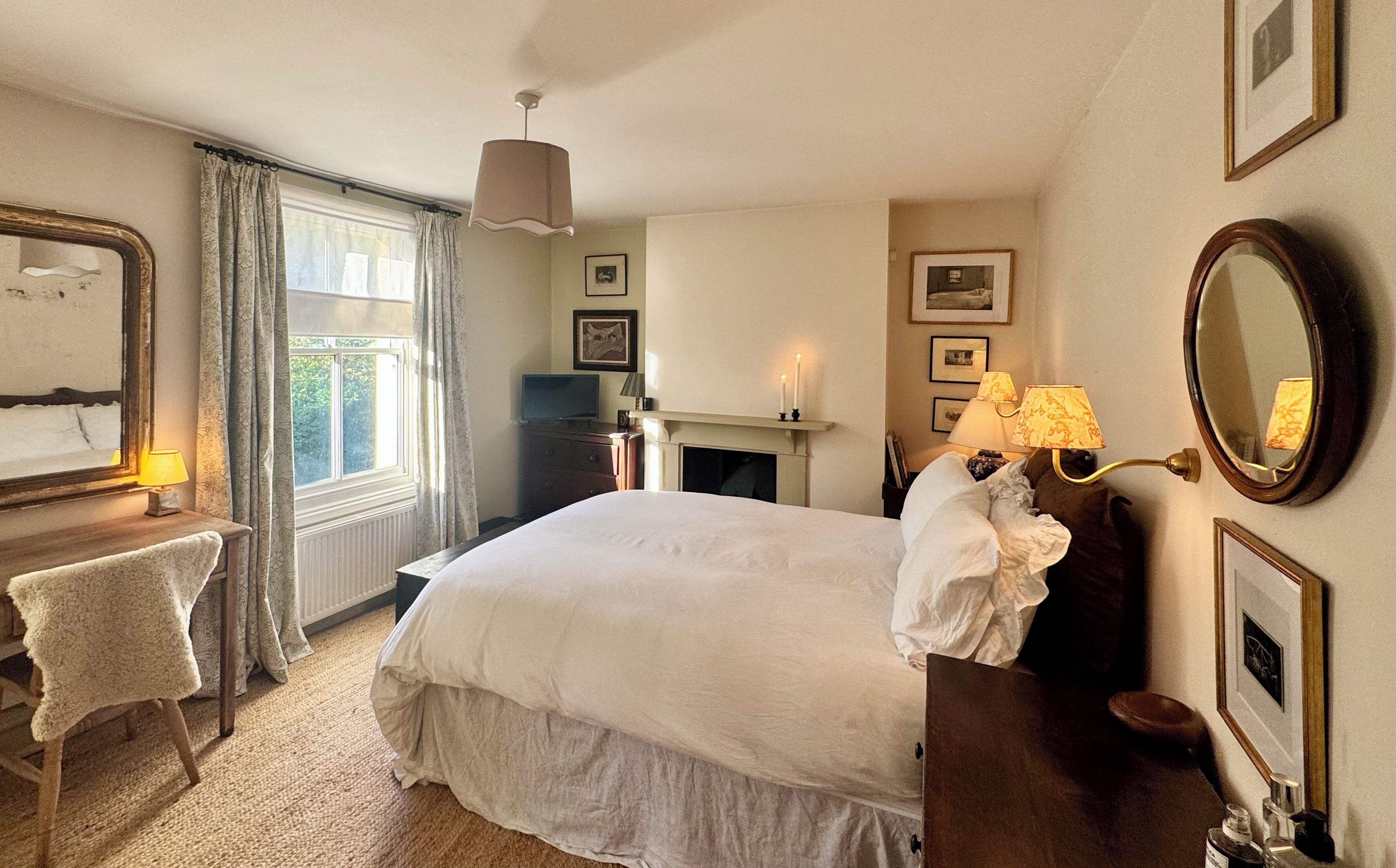 2 chambres, fer et planche à repasser, accès Internet, draps fournis