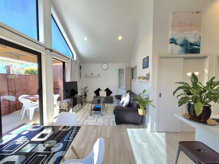 Amie's Charming Villa - Tauranga