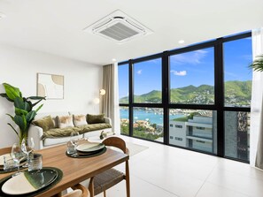 TV - D425 - Cosy 1 Bedroom with Lagoon View (Sint Maarten)