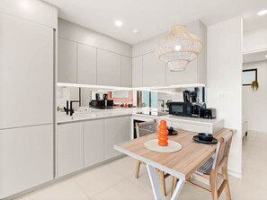 Dining - D402 - Beautiful apartment with garden and view (Cole Bay)