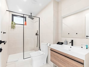 Hair dryer, towels - D402 - Beautiful apartment with garden and view (Cole Bay)