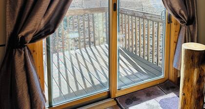 Peaceful Rustic Mountain Getaway-Aspen Peaks Retreat