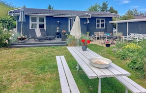 Outdoor dining - Pet friendly home in Slagelse with WiFi (Slagelse)