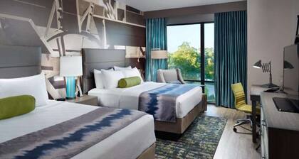 Near The University of Alabama + Restaurant & Bar