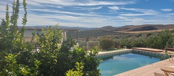 Nydelig hjem i Ronda med privat svømmebasseng, kan være inne eller ute