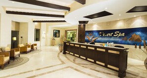 Lobby - Spacious Ocean front 2-bedroom suite with hot tub on wrap around balcany (Cabo San Lucas)