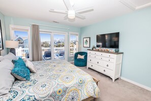8 slaapkamers, een strijkplank/strijkijzer, gratis wifi, beddengoed