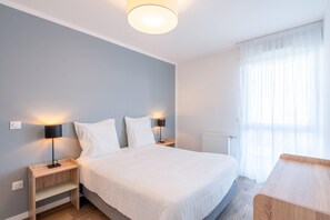 Suite, Multiple Beds, Non Smoking | Bed sheets - Quality Aparthotel Moissy-Cramayel (Moissy-Cramayel)