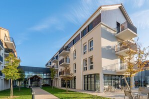 Exterior - Quality Suites Moissy-Cramayel (Moissy-Cramayel)