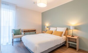 Room, 1 Queen Bed with Sofa bed, Non Smoking (Upgrade) | Bed sheets - Quality Aparthotel Moissy-Cramayel (Moissy-Cramayel)
