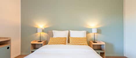 Room, 1 Queen Bed with Sofa bed, Non Smoking (Upgrade)