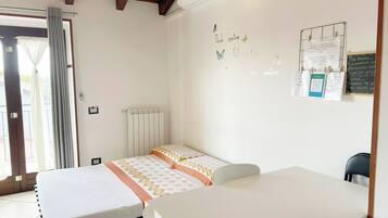 Fer et planche à repasser, Wi-Fi, draps fournis