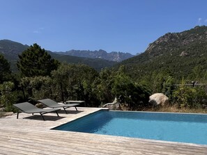 A heated pool - Villa Cime Di Machja (Zonza)