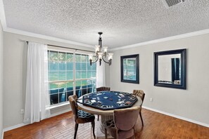 Games room - Hot Tub - Gameroom - Large Yard - Lux 5 BR (Kennedale)