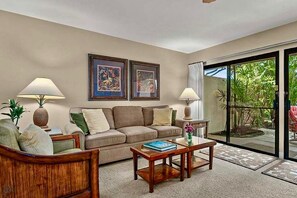 Smart TV - Incredibly roomy, adjacent to the best beaches/Wailea (Kihei)