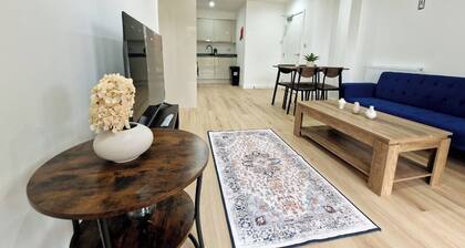 Nice and Stylish 2BR fully Furnished in Romford London RM33