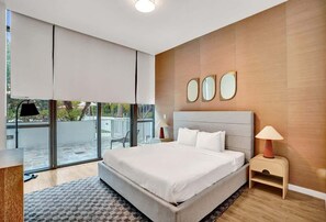 3 室のベッドルーム、アイロン / アイロン台、WiFi、ベッドシーツ