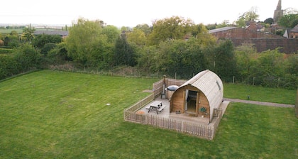 Luxury Cabin With Hot Tub by Wigwam Holidays