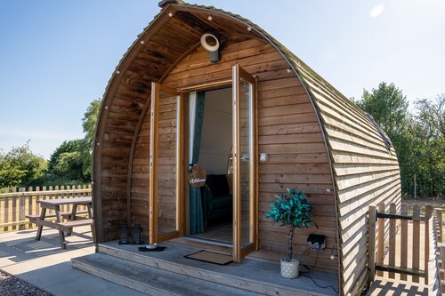 Luxury Cabin With Hot Tub by Wigwam Holidays