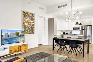 Dining - 17WEST Spacious 3BR with Balcony -  501 (Miami Beach)