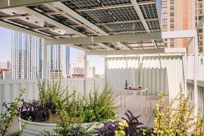 Rooftop terrace - IDA on McKinley (Phoenix)