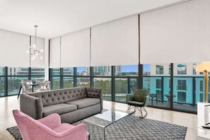 Living area - 17WEST 3BR | Rooftop Pool, Walk to Lincoln Rd (Miami Beach)