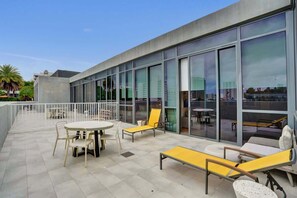 Outdoor dining - 17WEST Spacious 2BR with Balcony - 512 (Miami Beach)