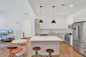 Private kitchen - 17WEST 2BR | Pool & 10-Min Walk to Beach (Miami Beach)
