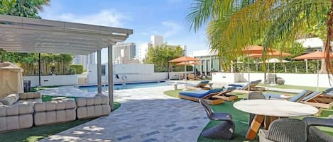 屋外ダイニングエリア