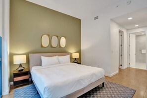 1 bedroom, iron/ironing board, WiFi, bed sheets - 17WEST Spacious 2BR with Balcony - 517 (Miami Beach)