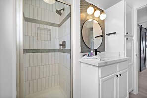 Hair dryer, towels - Charming Home with Game Room, Deck & Canal Access (Galveston)