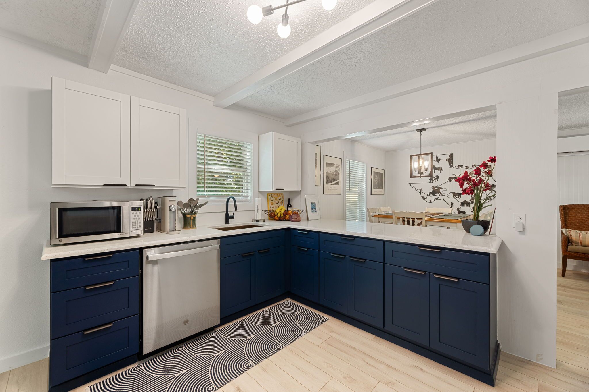 Mikrowelle, Ofen, Herdplatte, Geschirrspüler