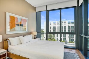 2 bedrooms, iron/ironing board, WiFi, bed sheets - 17WEST Spacious 2BR Apartment with Balcony 404 (Miami Beach)