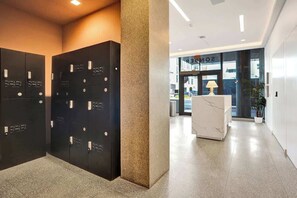 Interior - 17WEST Spacious 2BR Apartment with Balcony 404 (Miami Beach)