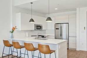 Private kitchen - 17West 1BR | Balcony, Pool & Walk to Beach (Miami Beach)