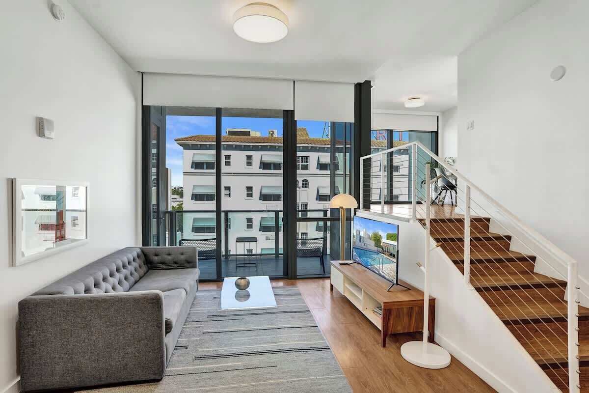 Télévision, espaces bureaux